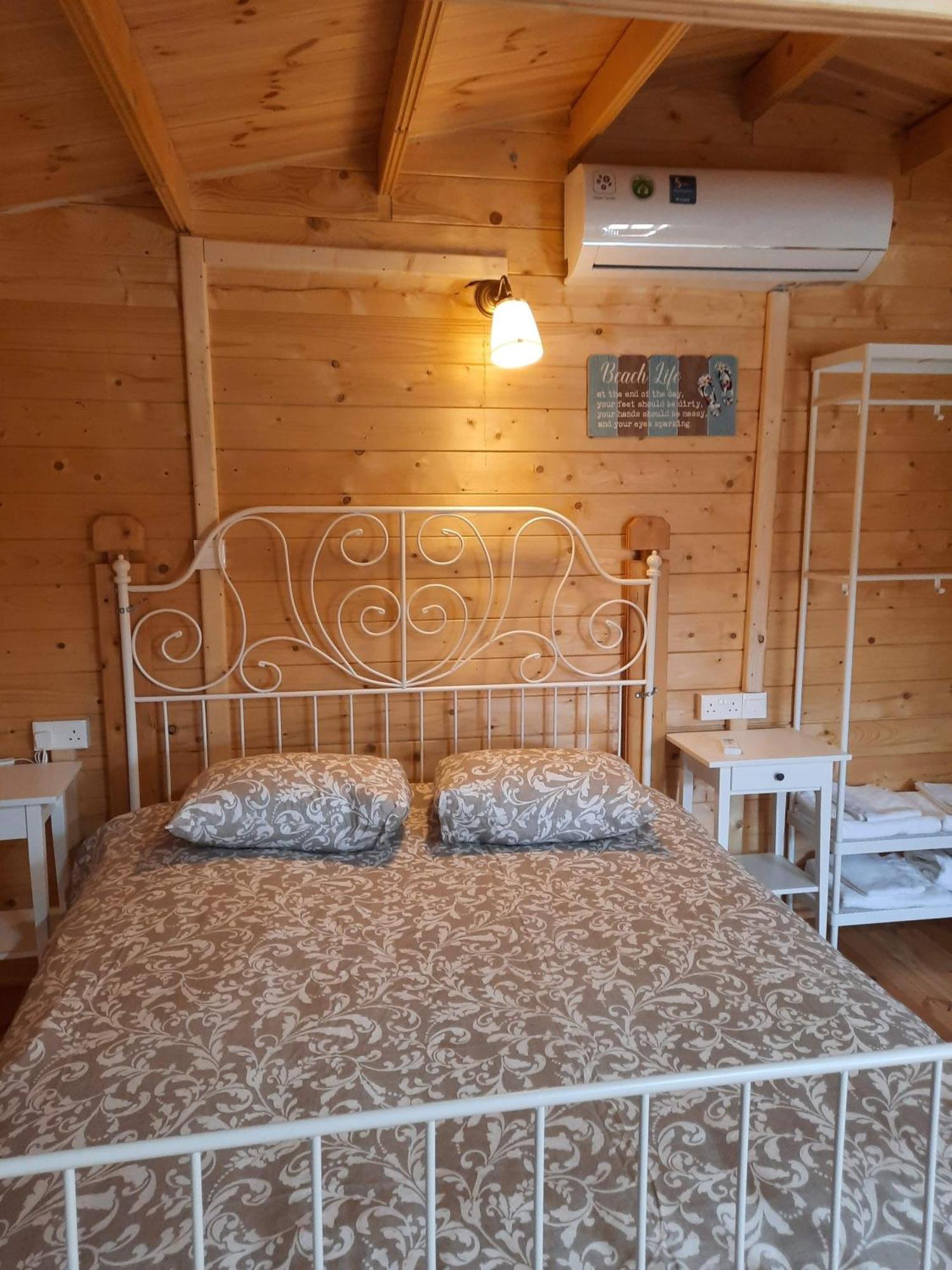Cyprus Glamping Park Otel Agios Theodoros Oda fotoğraf